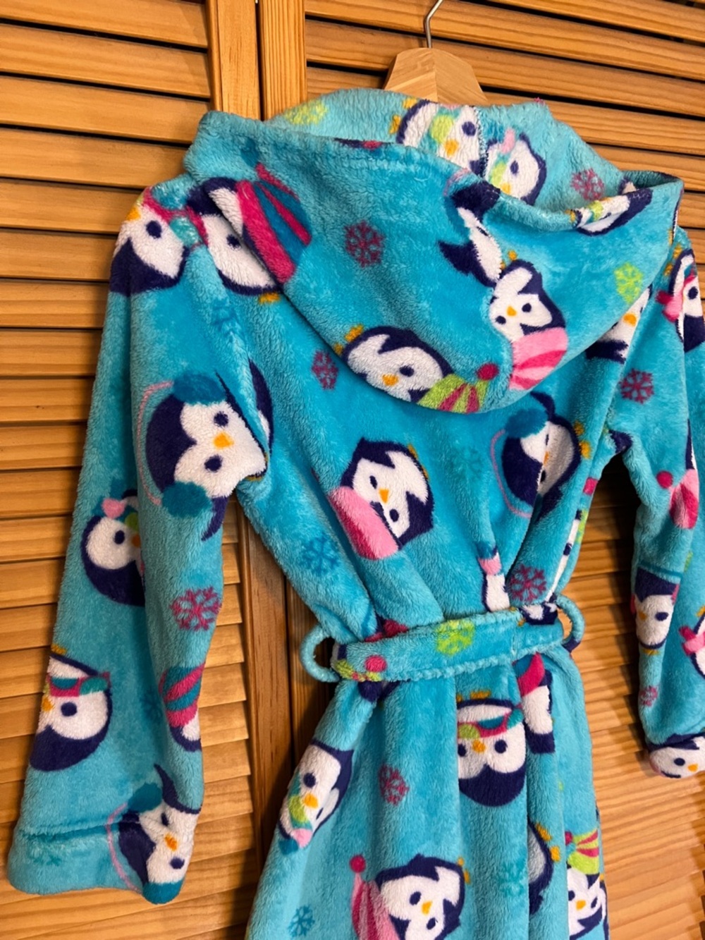💚 3 for $15💚Kumar Kids Distressed Hooded Robe Penguin print Kids size S (7/8) - Picture 7 of 16